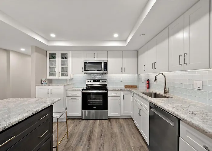 2 Bedroom At The Famous Century One Building! * Ocean City