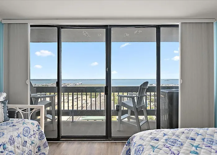 2 Bedroom At The Famous Century One Building! Holiday home